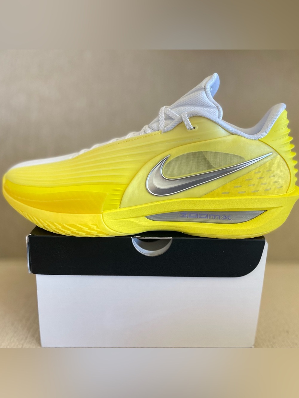 Size 13 - Nike Air Zoom GT Cut 3 Turbo LA Lakers Basketball Shoes HV9918-500 NEW